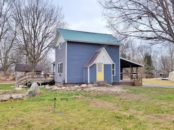 143 S Elm St, Hesperia, MI 49421
