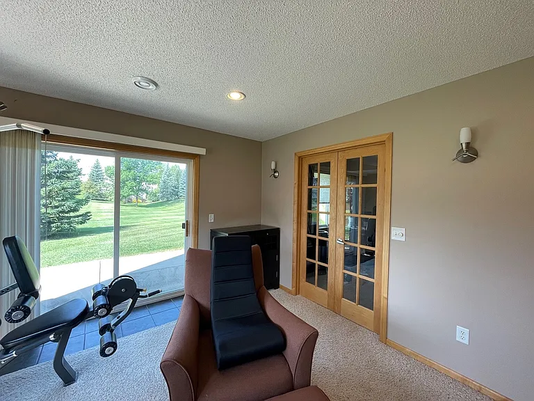 20579 Hampshire Way — Photo 12