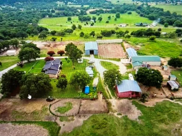 398 Pugh Dr, Azle, TX 76020