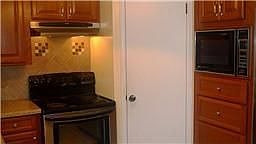 2nd image of 12034 Meadowhollow Dr