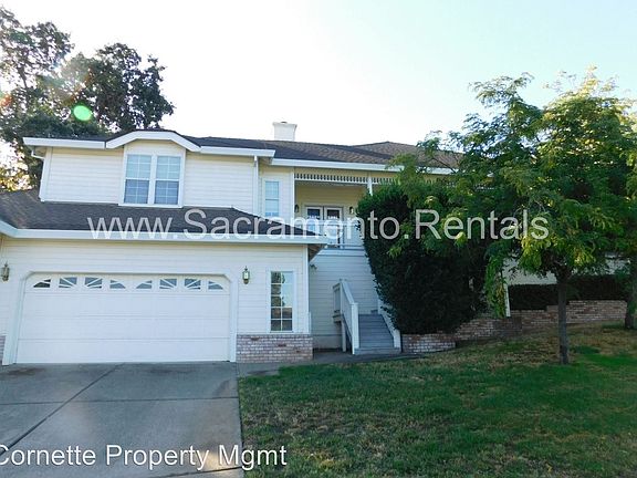 2nd image of 1000 La Jolla Ct