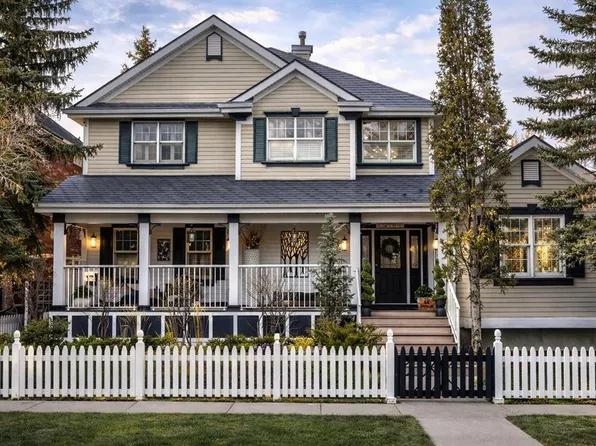 64 N Inverness Ln SE, Calgary, AB T2Z 2Y2