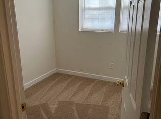 19922 Fieldgrass Sq, Ashburn, VA 20147