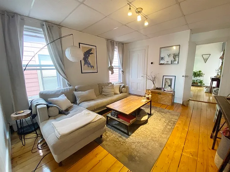 496 Sumner St #3 — Photo 9