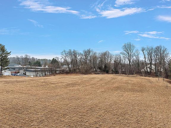 5th image of 275 Possum Park Rd