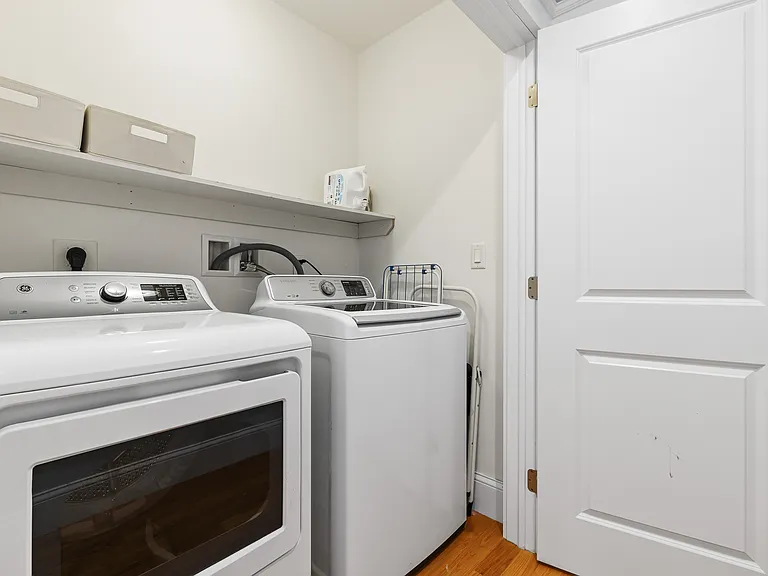 37 Sassamon Ave — Photo 14