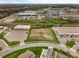 452 Great Oak Dr, Waite Park, MN 56387