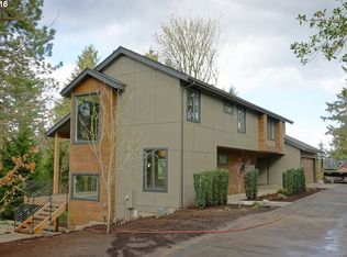 10048 SW 25th Ave, Portland, OR 97219