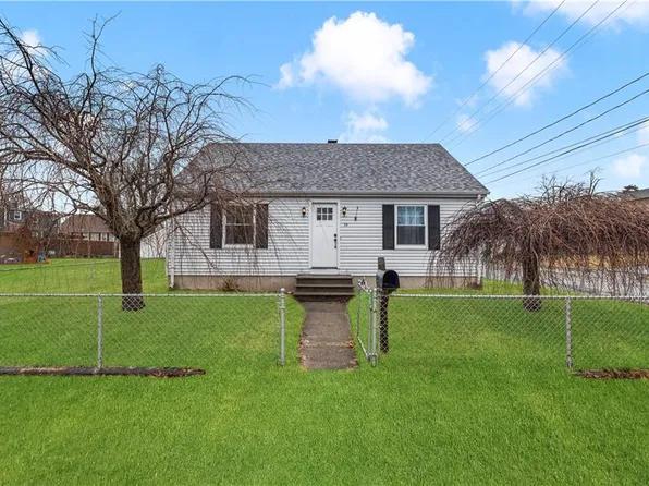 34 Waterman St, Cumberland, RI 02864