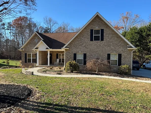 209 Andorra Ln, Clinton, TN 37716