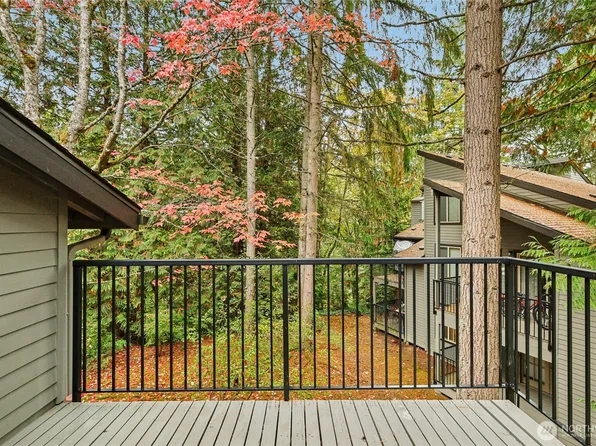 8033 145th Avenue NE #D15, Redmond, WA 98052
