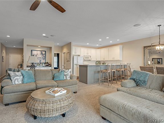 2nd image of 5450 Christopher Ln #441