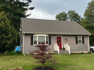 5 Mason St, Acushnet, MA 02743