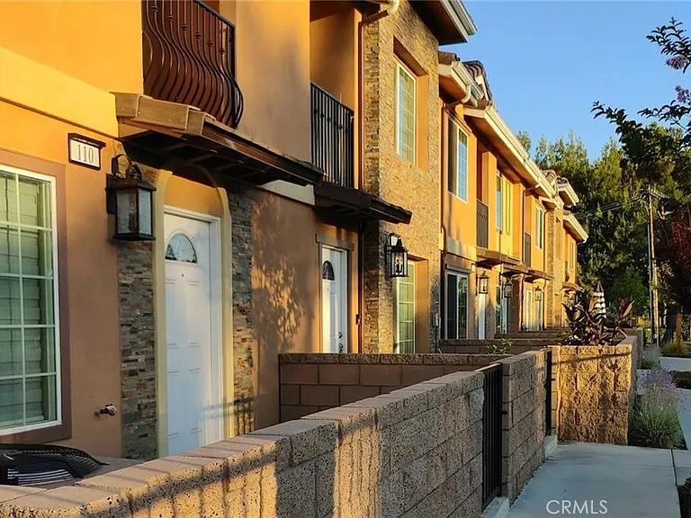 16408 Valencia Ave #110 — Photo 10