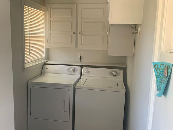 5th image of 528 Cheney St