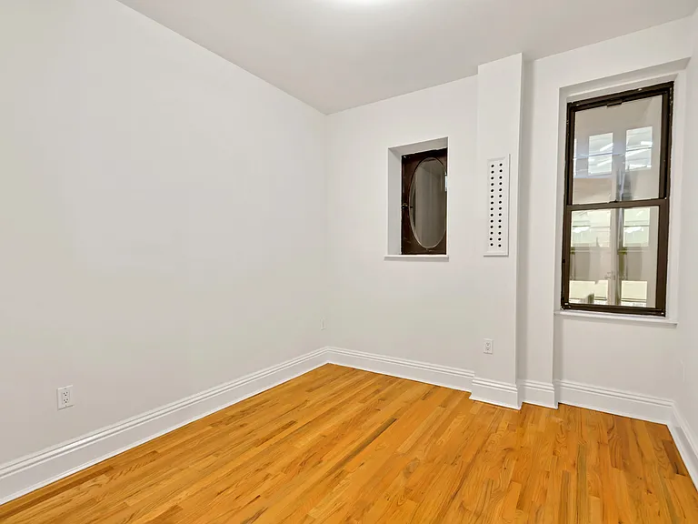 121 Madison Ave #10E — Photo 4