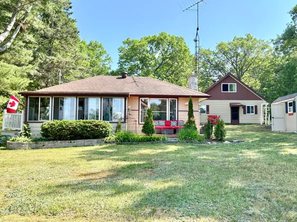 1987 Champlain Rd, Tiny, ON L9M 0B6
