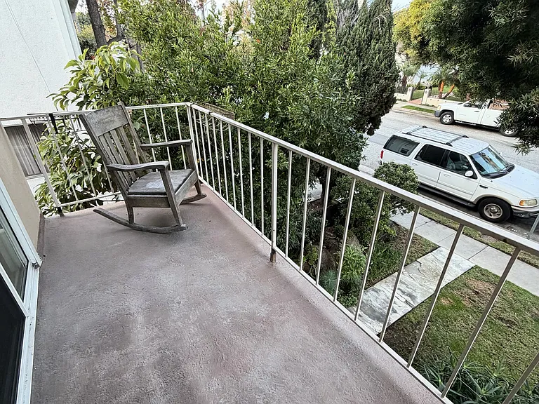 1452 Berkeley St #1 — Photo 27