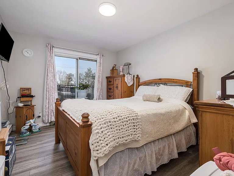14 Scace Ave #18 — Photo 4