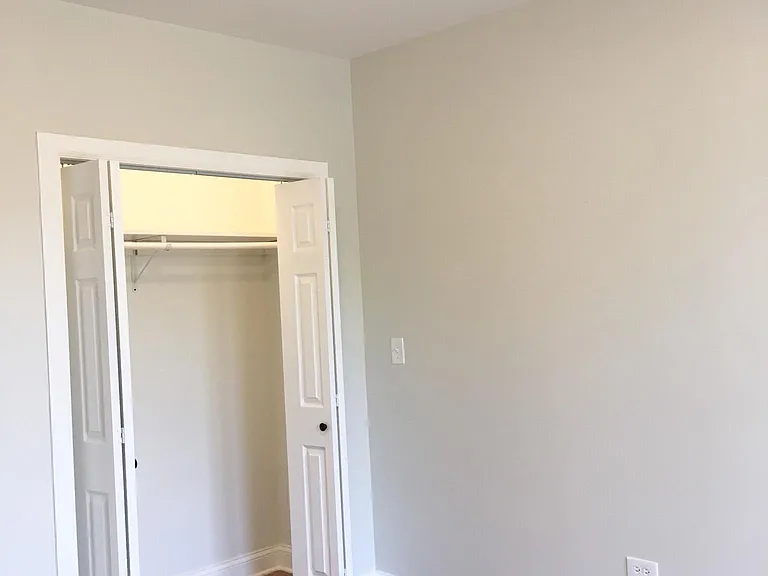 6847 S Indiana Ave #2F — Photo 11