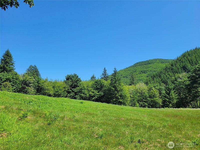 3rd image of 8820 Rose Valley Road