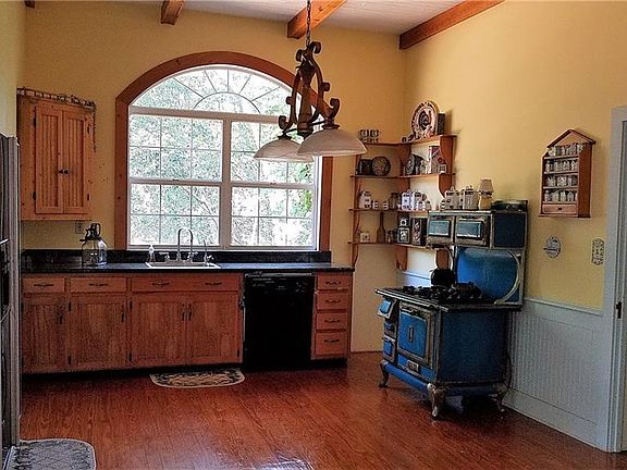 5th image of 8560 E Orange Ave