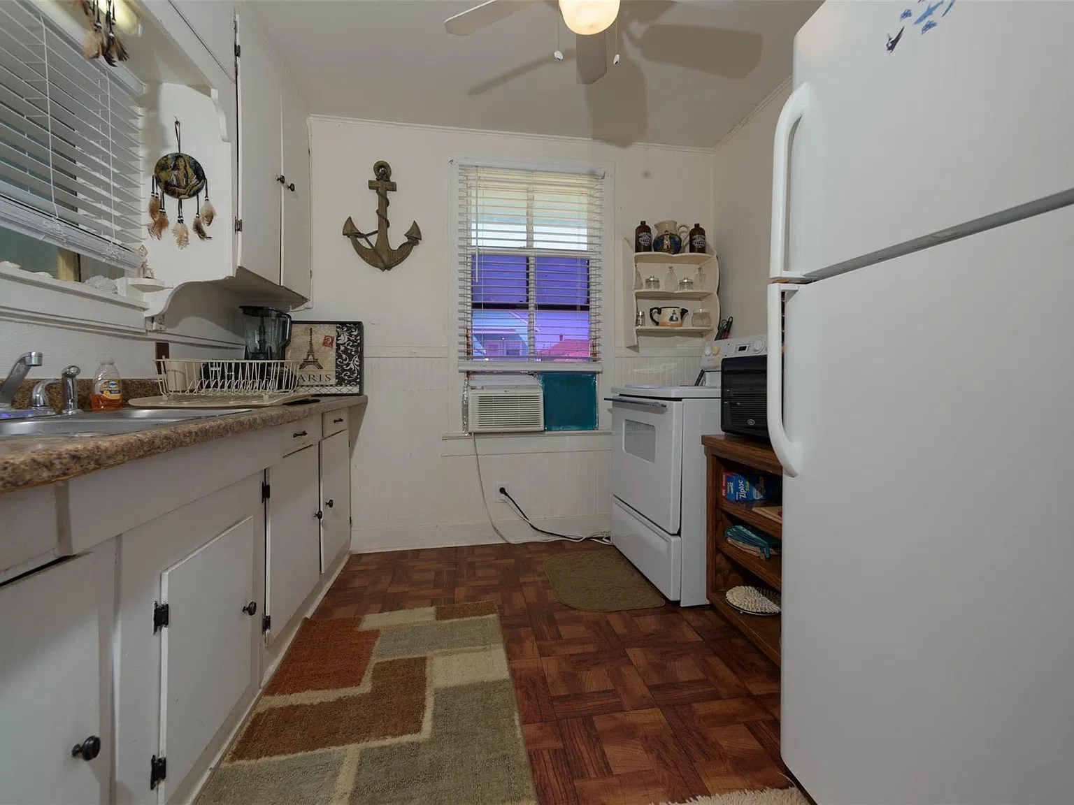2 bed, 1.0 bath, 1440 sqft, $1,400 — Photo 3