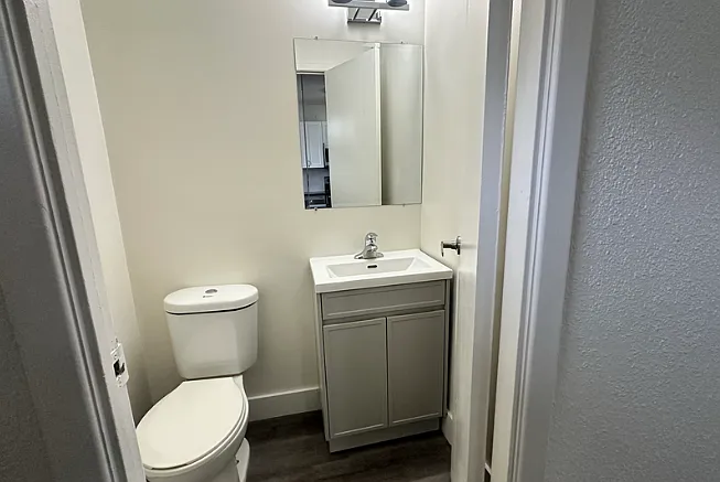 211 Glenforest Dr — Photo 12