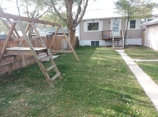 906 McCarty Ave, Rock Springs, WY 82901