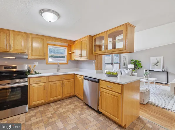 13029 6th St, Bowie, MD 20720