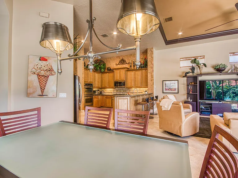 7049 Isla Vista Dr — Photo 13
