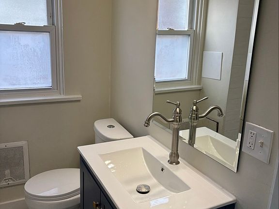 4th image of 1100 13th St Unit 2