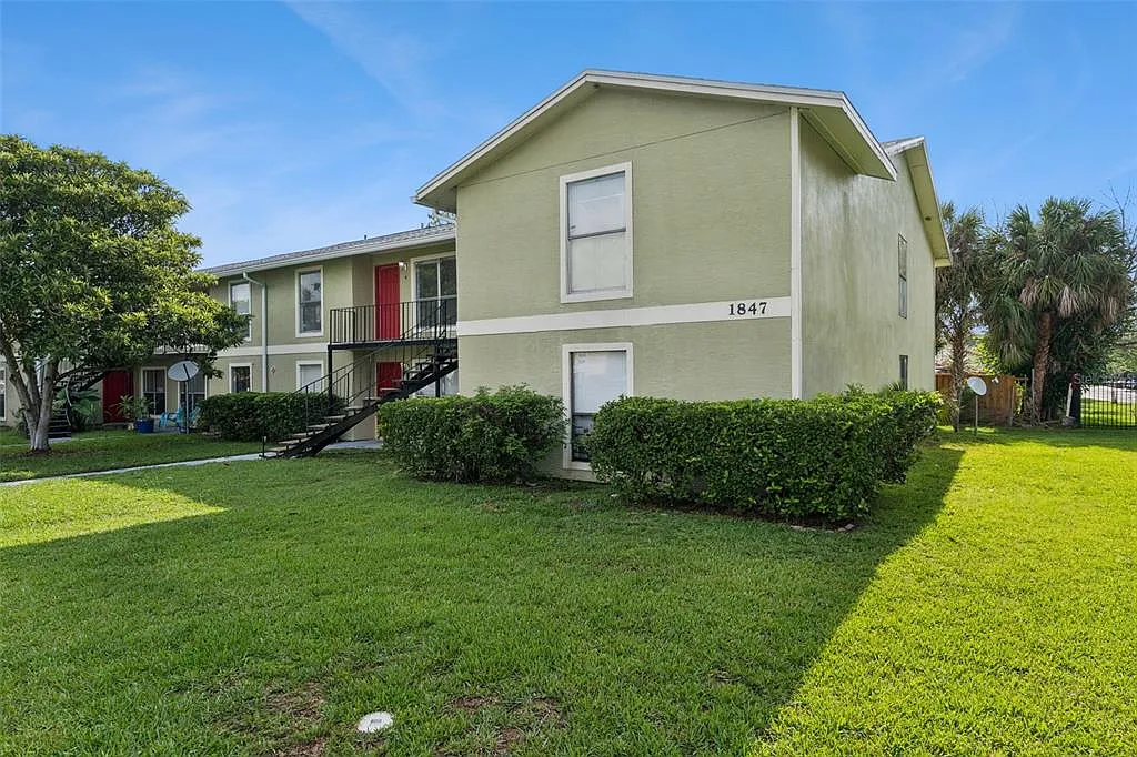 2 bed, 1.0 bath, 850 sqft, $1,550 — Photo 3
