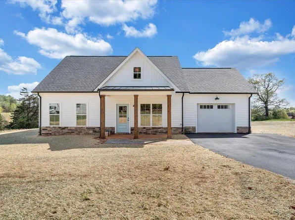 1490 Burnt Chimney Rd, Wirtz, VA 24184