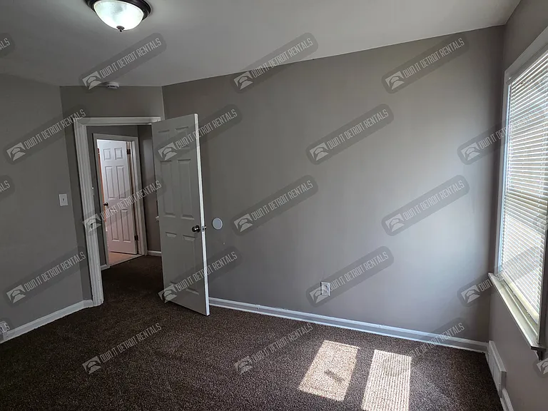 7321 Penrod St — Photo 10
