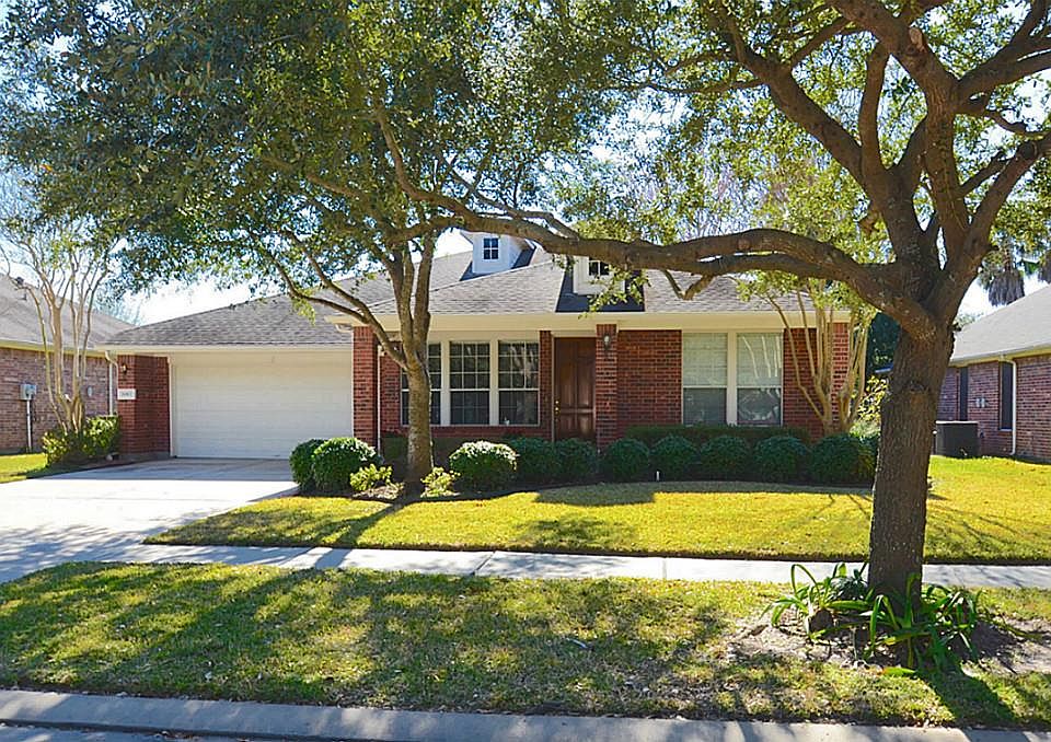 1st image of 16811 Coralbend Dr
