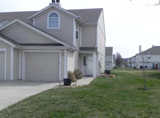 5631 NW Sunrise Meadow Cir, Lees Summit, MO 64064