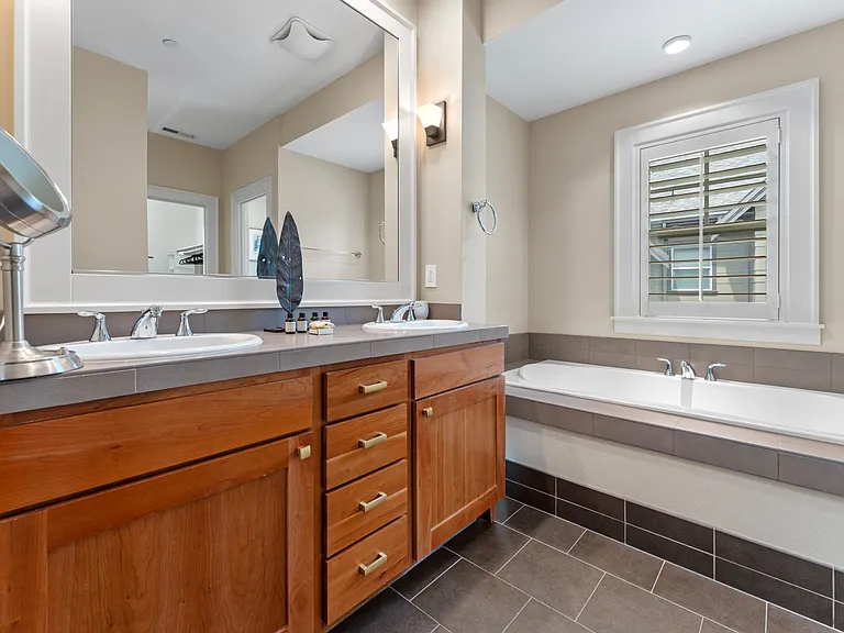 10599 SW Windwood Way — Photo 12