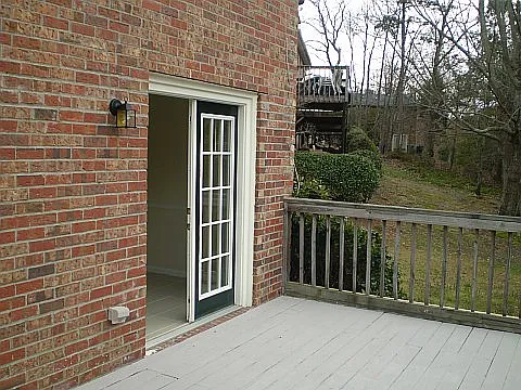 3 bed, 2.5 bath, 1600 sqft, $1,950 — Photo 2