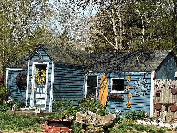 4th image of 131 Corson Tavern Rd
