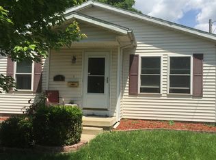 1715 Indiana St, Bloomington, IL 61701