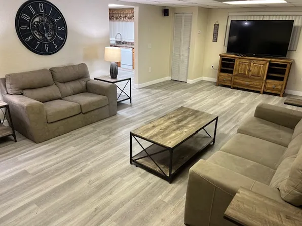 15848 Lake Iola Rd Unit 2, Dade City, FL 33523