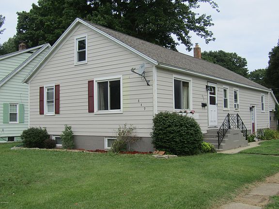 2nd image of 849 Superior St