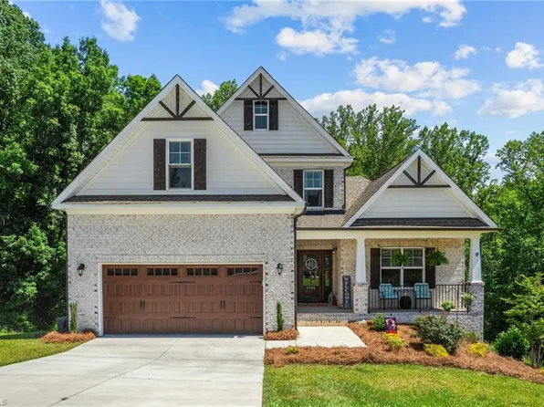 2709 Bartlett Ln, Clemmons, NC 27012