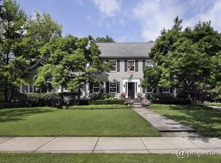66 Essex Rd, Winnetka, IL 60093