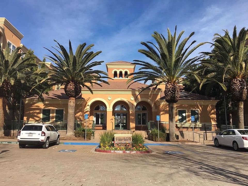 Midtown Plaza