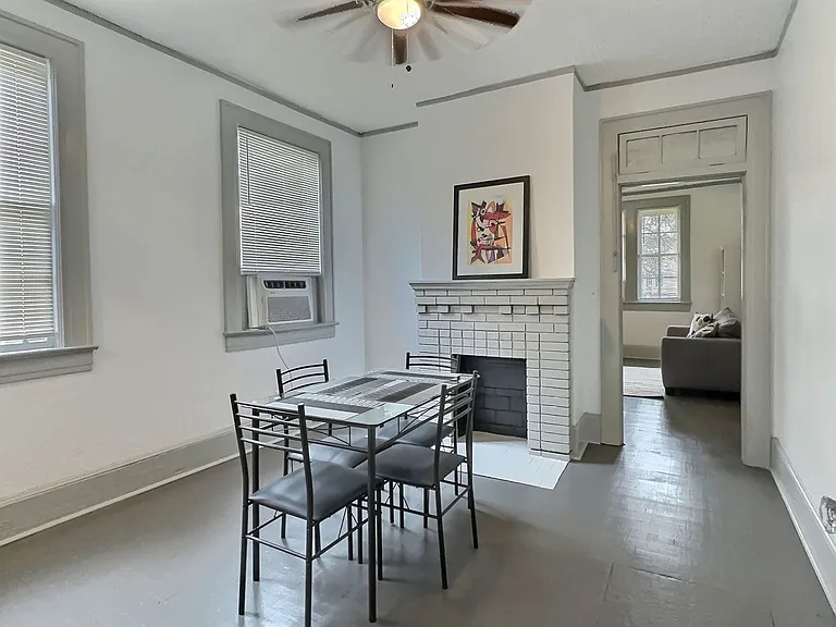 2346 College St — Photo 7