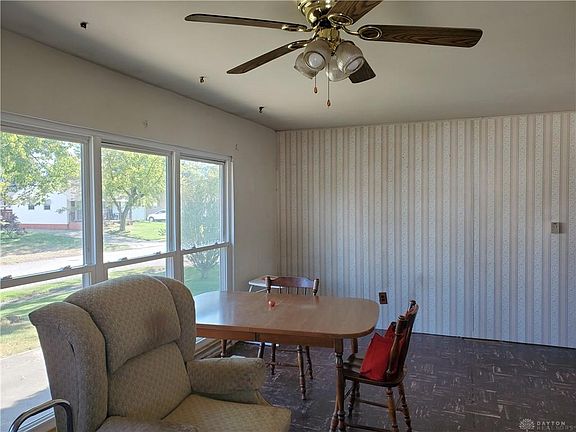 4th image of 361 Wendell Ln