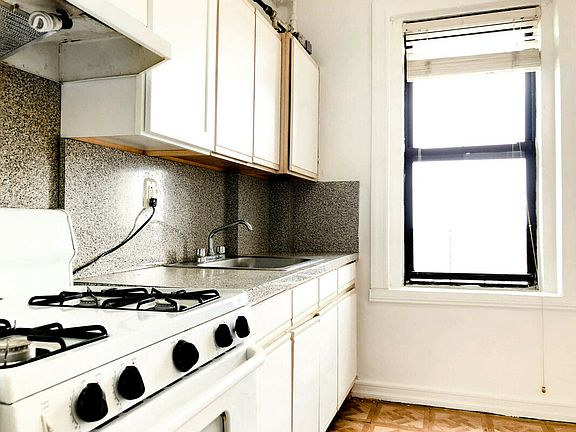 3rd image of 731 W 183rd St APT 2J