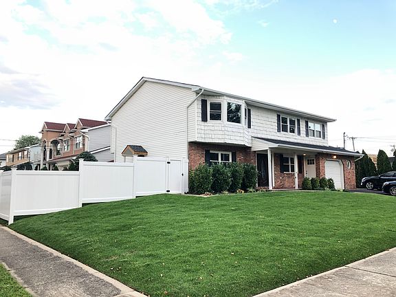 2nd image of 305 Seaford Ave